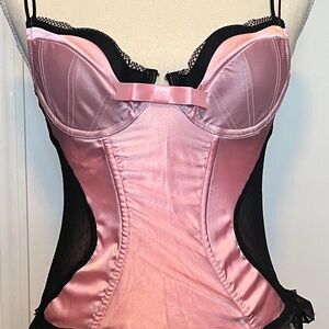 Victoria Secret Sexy Little Things. Elegant Pink Corset with Black Accents NWT